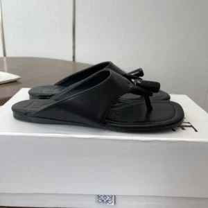 Loewe Women Toggle Flat Sandal in Shiny Smoot Calfskin-Black L815465XB9