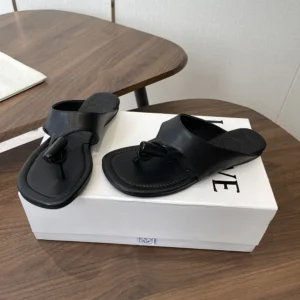 Loewe Women Toggle Flat Sandal in Shiny Smoot Calfskin-Black L815465XB9