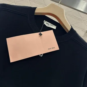 Miu Miu Women Cashmere Crew-Neck Sweater-Black