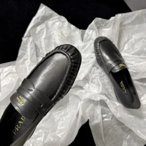 Prada Women Leather Loafers-Black 1D175O007F0002