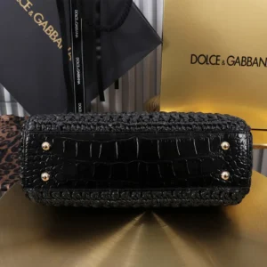 Dolce Gabbana D&G Women Elongated Sicily Handbag-Black BB7652A