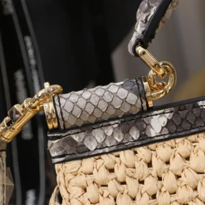 Dolce Gabbana D&G Women Mini Sicily Handbag in Crochet Raffia BB7116A