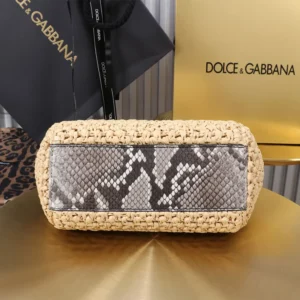 Dolce Gabbana D&G Women Small Sicily Handbag in Crochet Raffia BB6003A