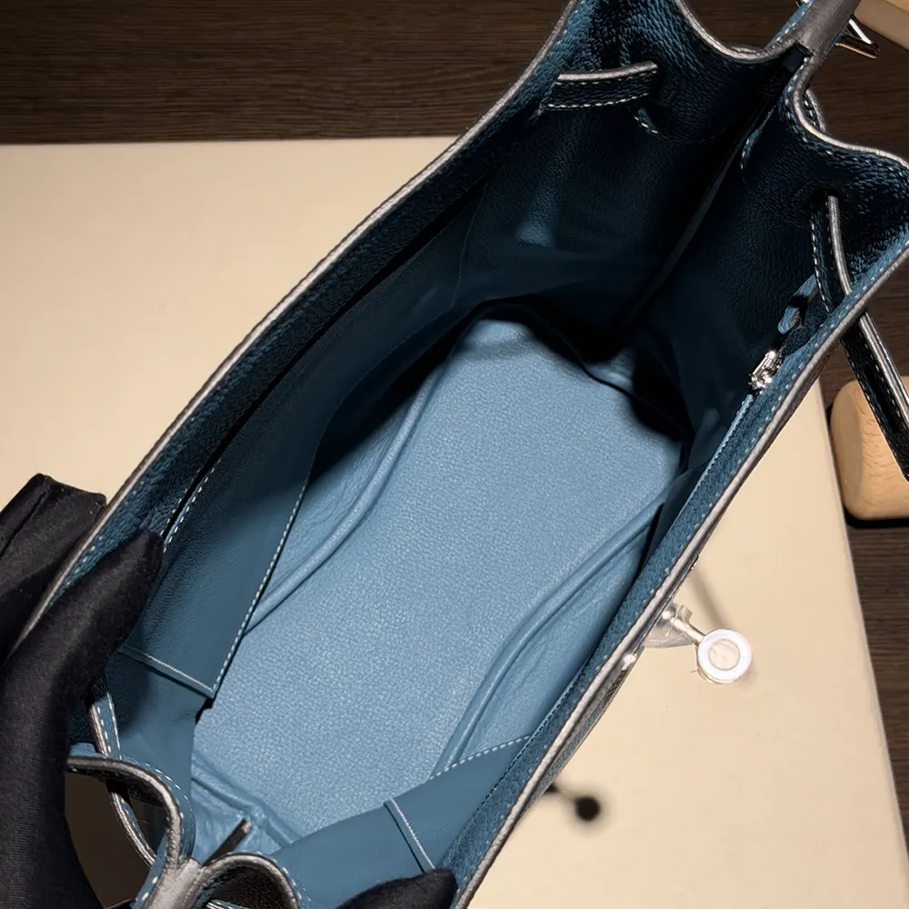 Hermes Unisex Togo So Kelly 22 Palladium Hardware-Blue 5 Hermes Unisex Togo So Kelly 22 Palladium Hardware-Blue