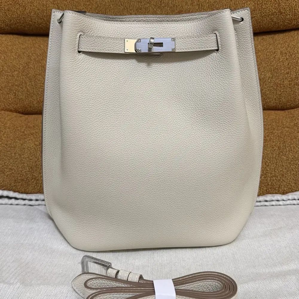 Hermes Unisex Togo So Kelly 22 Palladium Hardware-White