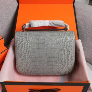 Hermes Women Constance 18 Matte Alligator Gris Cement-Grey