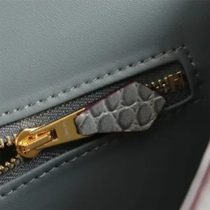 Hermes Women Constance 18 Matte Alligator Gris Cement-Grey