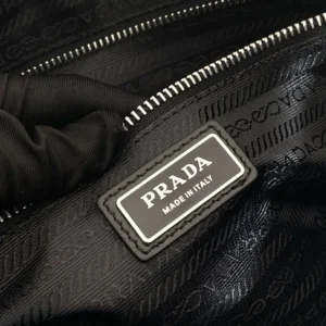 Prada Unisex Bonnie Leather Tote Bag 2VG1282CYR