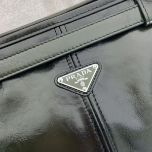 Prada Unisex Bonnie Leather Tote Bag 2VG1282CYR