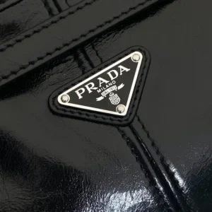 Prada Unisex Bonnie Leather Tote Bag 2VG1282CYR