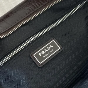 Prada Unisex Bonnie Leather Tote Bag-Burgundy 2VG1282CYR