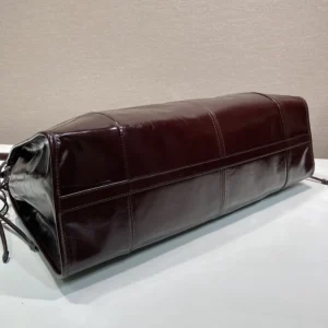 Prada Unisex Bonnie Leather Tote Bag-Burgundy 2VG1282CYR
