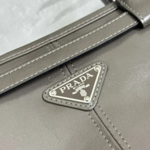 Prada Unisex Bonnie Leather Tote Bag-Clay 2VG1282CYR