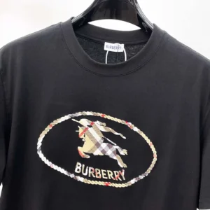 Burberry Men Check Knight Stamp Cotton T-shirt-Black 81234361