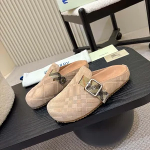 Burberry Unisex Check Denim Urchin Clogs-Flora Pink 81133921