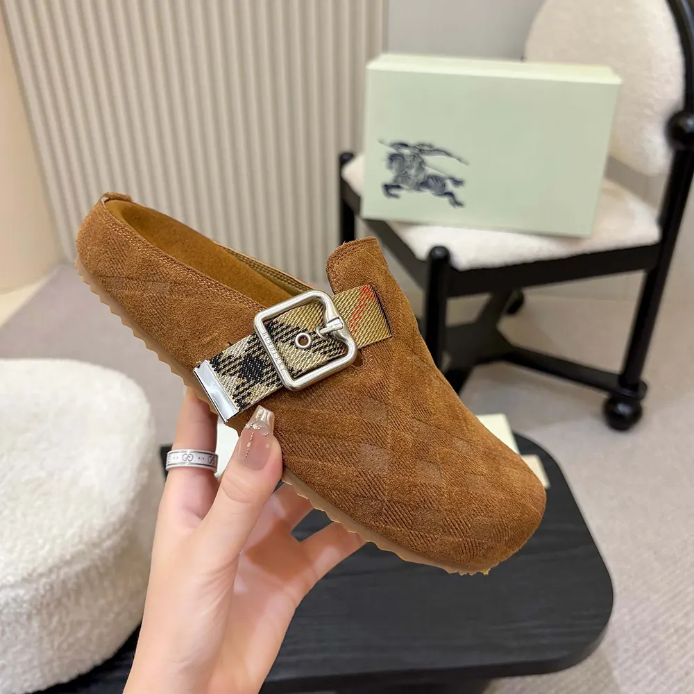 Burberry Unisex Check Denim Urchin Clogs-Jute Beige 81133931 5 Burberry Unisex Check Denim Urchin Clogs-Jute Beige 81133931