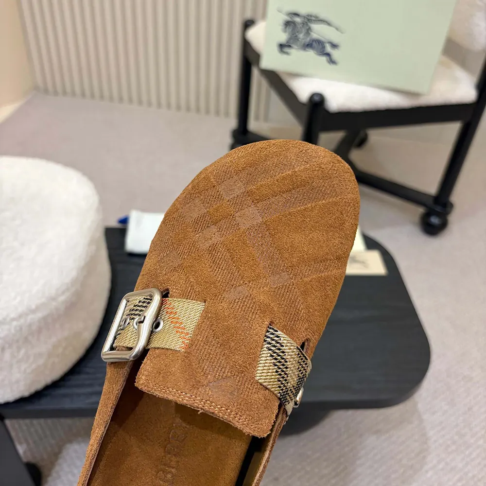 Burberry Unisex Check Denim Urchin Clogs-Jute Beige 81133931 6 Burberry Unisex Check Denim Urchin Clogs-Jute Beige 81133931