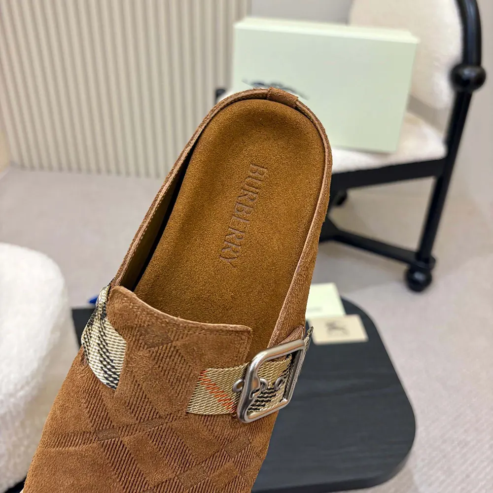 Burberry Unisex Check Denim Urchin Clogs-Jute Beige 81133931 7 Burberry Unisex Check Denim Urchin Clogs-Jute Beige 81133931