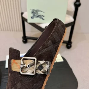Burberry Unisex Check Denim Urchin Clogs-Snug Brown 81145641