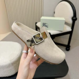 Burberry Unisex Suede Urchin Clogs-Bake Beige 81133031