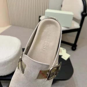 Burberry Unisex Suede Urchin Clogs-Bake Beige 81133031