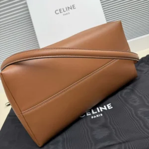 Celine Women Doctor'S Pouch in Supple Natural Calfskin-Brown L104J3G40
