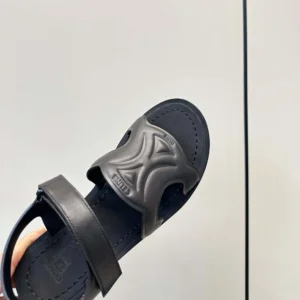 Celine Women Sunny Sandal In Calfskin - Vegetal Tanning-Black 367635348C