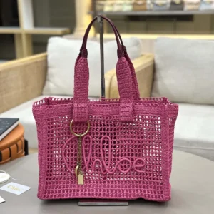 Chloe Women Summer Banana East-west Tote Bag in Raffia & Buffalo Leather-Pink