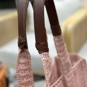 Chloe Women Summer Banana East-west Tote Bag in Raffia & Buffalo Leather-Pink