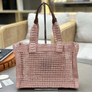 Chloe Women Summer Banana East-west Tote Bag in Raffia & Buffalo Leather-Pink