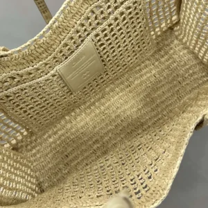 Chloe Women Summer Banana East-west Tote Bag in Raffia & Buffalo Leather-Beige