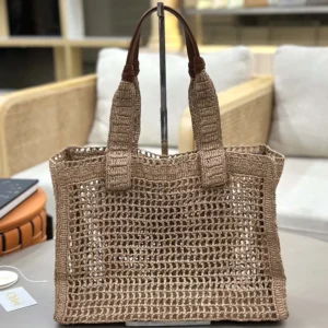 Chloe Women Summer Banana East-west Tote Bag in Raffia & Buffalo Leather-Beige