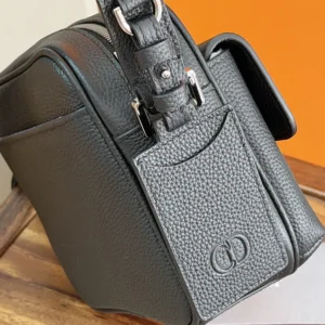 Dior Men CD Icon Zipped Messenger Bag Gris Flanelle Matte Grained Calfskin 1ICPO378IDC
