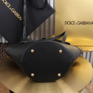 Dolce Gabbana D&G Women Capri Crow'S Nest-Black BB7815AK