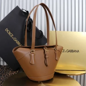 Dolce Gabbana D&G Women Capri Crow'S Nest-Brown BB7815AK
