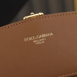 Dolce Gabbana D&G Women Capri Crow'S Nest-Brown BB7815AK