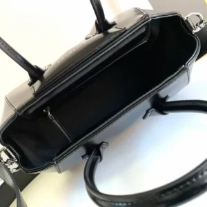 Givenchy Women Mini Antigona Bag in Box Leather-Black BB5148B1R0