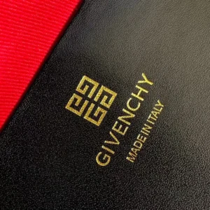 Givenchy Women Mini Antigona Bag in Box Leather-Black BB5148B2AT