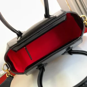 Givenchy Women Mini Antigona Bag in Box Leather-Black BB5148B2AT