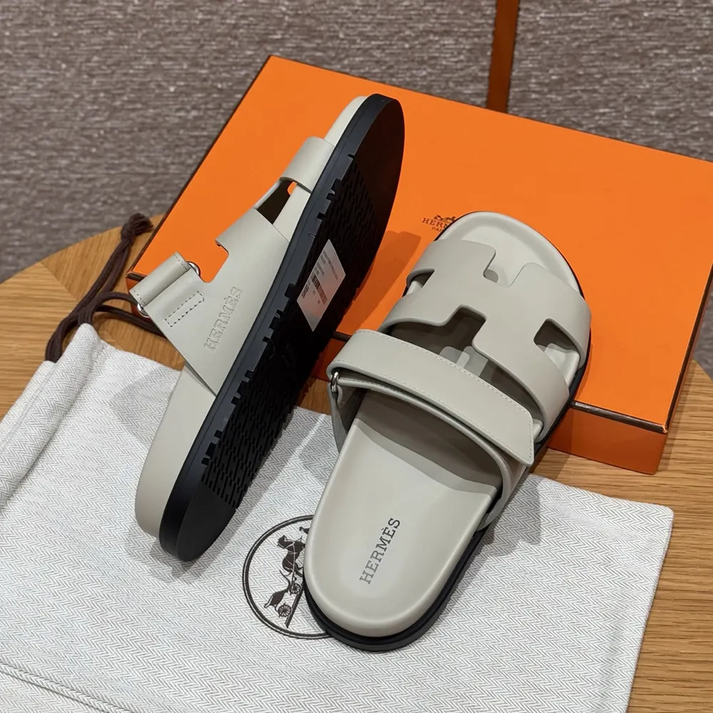 Hermes Unisex Chypre Sandal-Beige Nomade H222299Z32360 8 Hermes Unisex Chypre Sandal-Beige Nomade H222299Z32360Hermes Unisex Chypre Sandal-Beige Nomade H222299Z32360