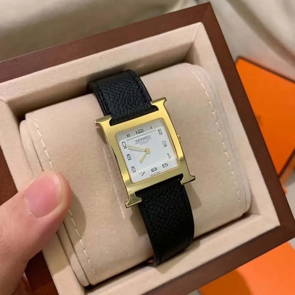 Hermes Women Heure H Watch Mini Model 21 mm-Black W404371WW00 2 Hermes Women Heure H Watch Mini Model 21 mm-Black W404371WW00