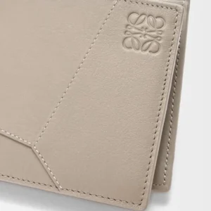Loewe Unisex Puzzle Bifold Coin Wallet in Classic Calfskin-Corda C510501X14