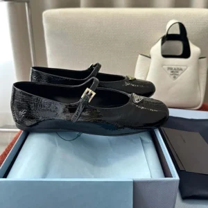 Prada Women Naplak Patent Leather Ballerinas-Black 1F793N