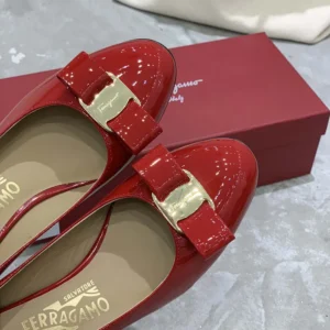Salvatore Ferragamo Women Vara Pump-Red 01B221591964