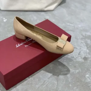 Salvatore Ferragamo Women Vara Pump-Sandy 01B221753641