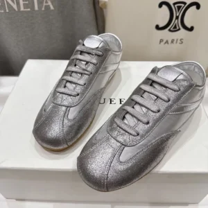 Alexander Mcqueen Unisex Boxe Sneaker in Silver 868496WI