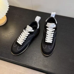 Alexander Mcqueen Unisex EC1 Sneaker in Black/White 854015WIAJN1192