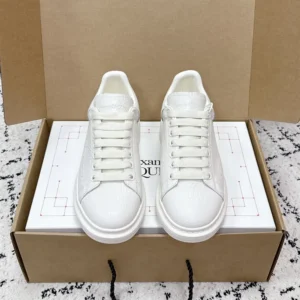 Alexander Mcqueen Unisex Oversized Sneaker in Off White 808173WH