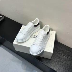 Alexander Mcqueen Unisex Oversized Sneaker in White/Red 553680WI