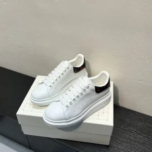 Alexander Mcqueen Unisex Oversized Sneaker in White/Red 553680WI